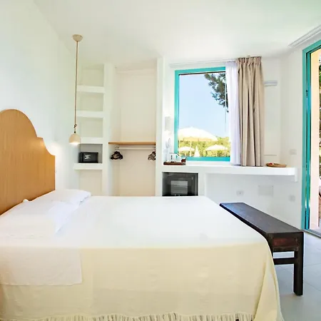 מלון Park Asinara 3*